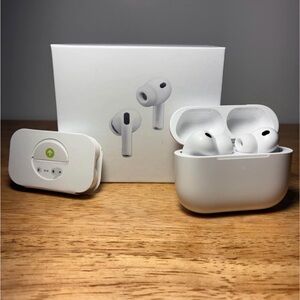 AirPod Pro Glossy White Earbud